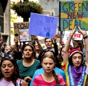 Los jóvenes contra la destrucción de nuestro planeta.