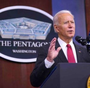 Primeros muertos bajo las bombas de Joe Biden