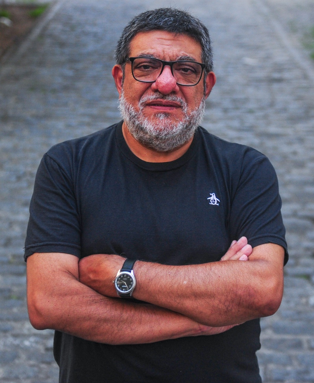 El periodista Héctor Sánchez presenta su novela “El portuario”