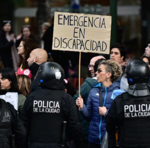 HOY: “CONTRA LA CRUELDAD, EL HAMBRE Y EL SAQUEO, NI UNA JUBILADA MENOS”