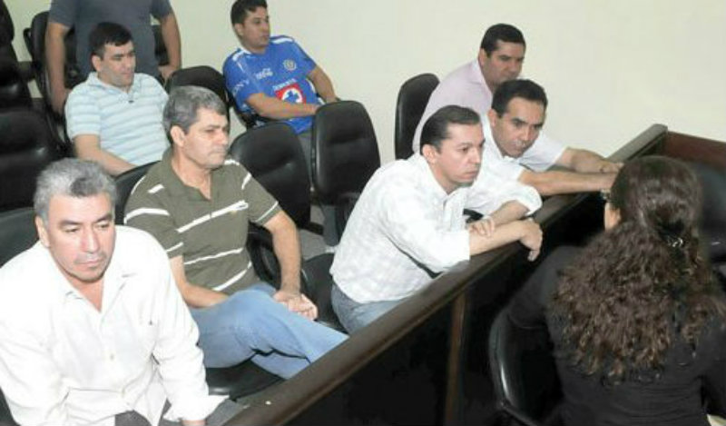 Condena feroz y política de la oligarquía paraguaya a los compañeros