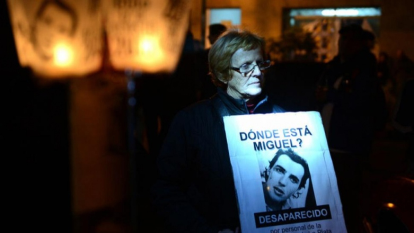 Vigilia en la Comisaría 9° de La Plata a  26 años del asesinato de Miguel Bru