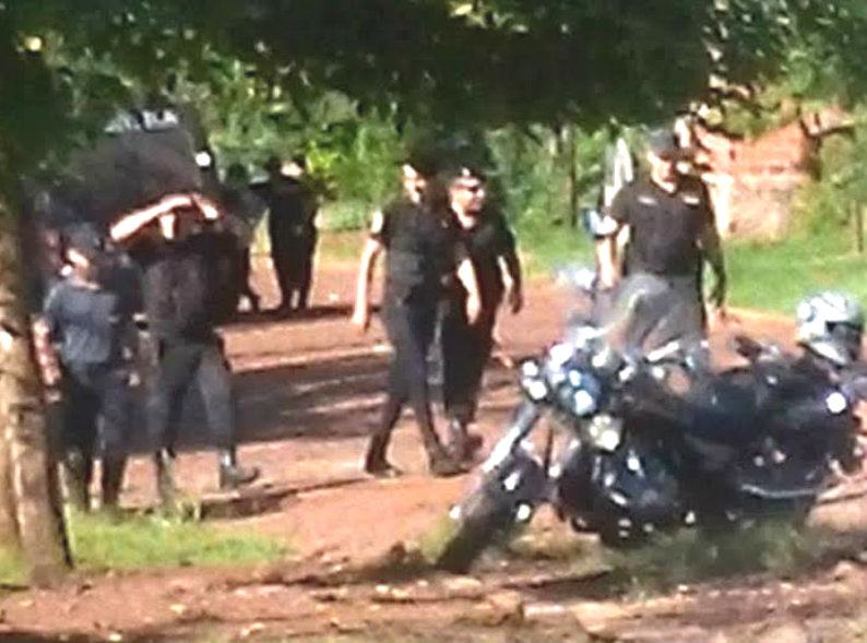 Montecarlo sitiada por efectivos policiales ante el conflicto social