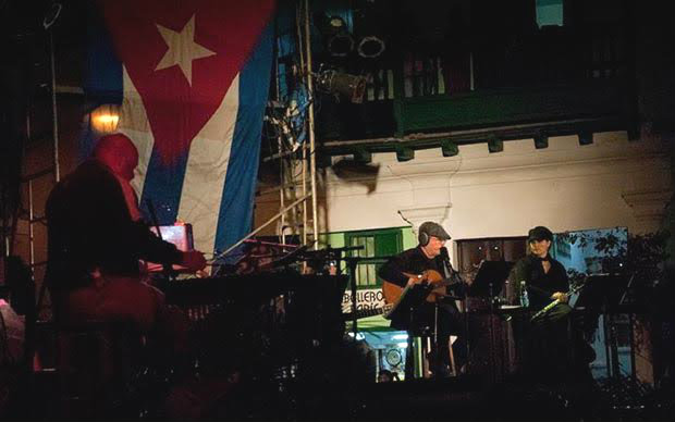 Cuba cantada en los barrios más humildes